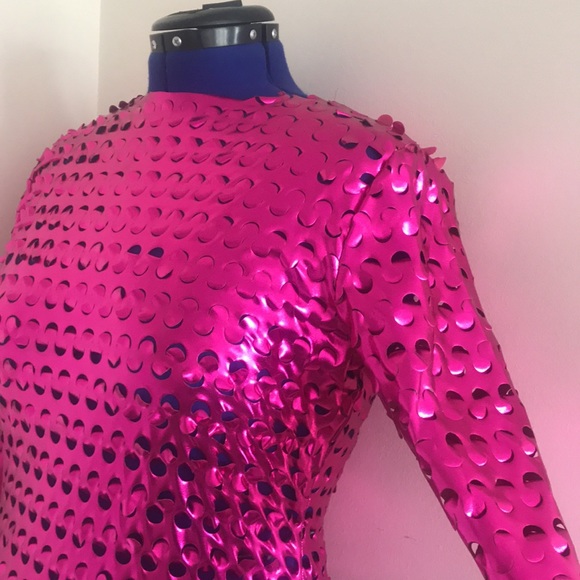 Spandex mini dress with holes - Picture 4 of 5